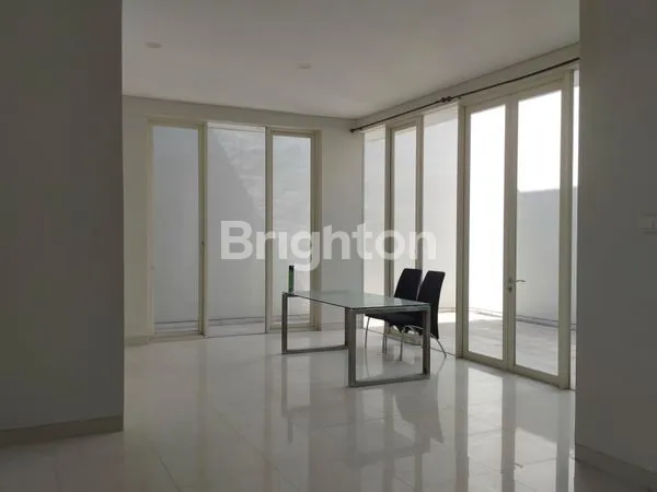 image RUMAH SIAP HUNI TERAWAT, BARU DIRENOVASI, WISATA BUKIT MAS GRAND PALAIS (2)