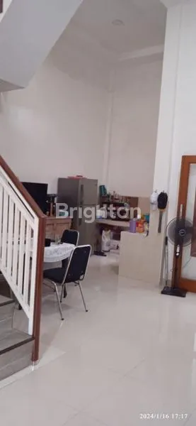 image RUMAH MODERN FURNISHED DI SEMPER BARAT JAKARTA UTARA (4)