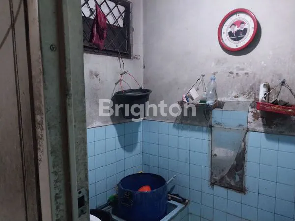 image RUMAH TOKO LAMA DAN TANAH 400 M² MAU DIJUAL (5)