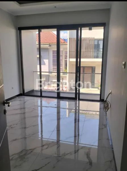 image SUNTER BRAND NEW  (2)