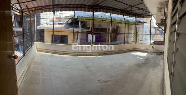 image RUMAH PANDEGILING LOKASI STRATEGIS PUSAT KOTA SURABAYA (2)