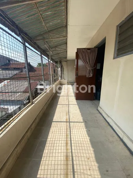 image RUMAH PANDEGILING LOKASI STRATEGIS PUSAT KOTA SURABAYA (3)