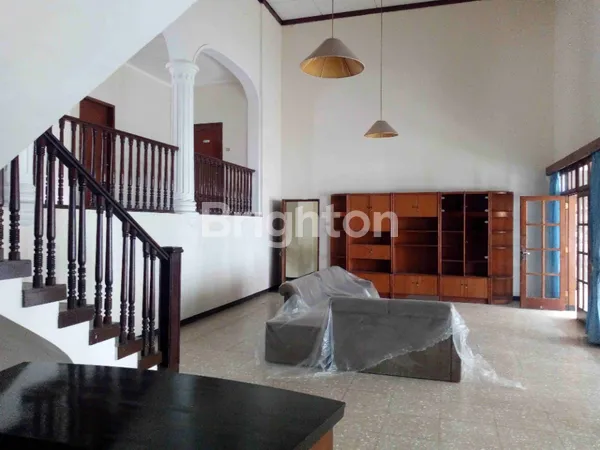 image RUMAH SIAP HUNI DI KAWASAN ELIT SETRASARI BANDUNG UTARA. AKSES MUDAH KE TOL PASTEUR. (4)