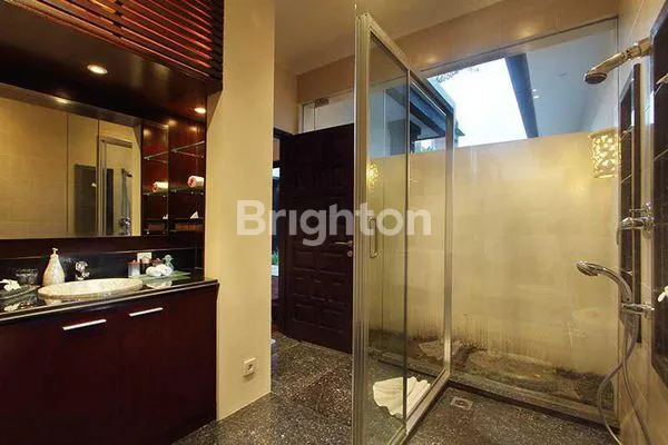 image VILLA LUXURY MODERN DENGAN VIEW YANG MENAWAN (8)