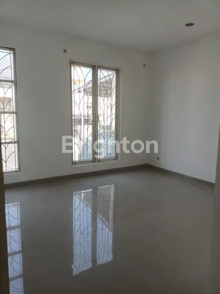 image DI JUAL RUMAH SIMPANG DARMO REGENCY (3)