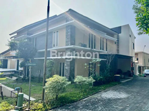 image DIJUAL RUMAH MEWAH ELIT VIU BAGUS (1)