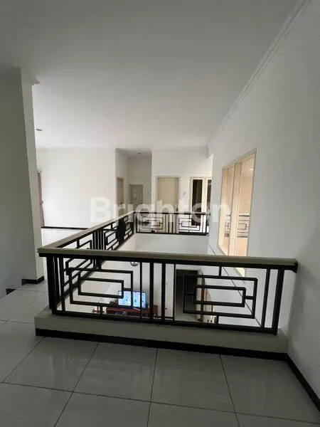 image DIJUAL RUMAH MEWAH ELIT VIU BAGUS (7)