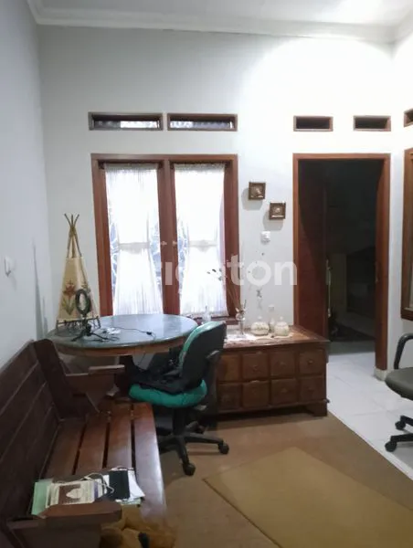 image RUMAH MURAH SAYAP BATUNUNGGAL 194 METER DEKAT GRIYA BATUNUNGGAL (4)