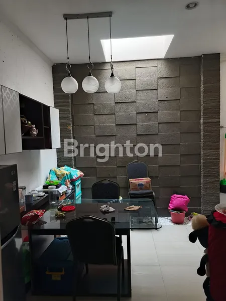 image RUMAH SUKOLILO DIAN REGENCY 2 DEKAT KEPUTIH, MERR, MULYOSARI, WONOREJO (2)