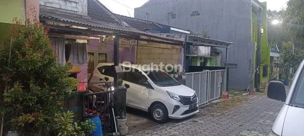 image RUMAH DIJUAL RUGI ,SANGAT STRATEGIS DEKAT DENGAN UNDIP, DI PERUMAHAN CLUSTER YANG NYAMAN , JANGLI - SEMARANG (2)