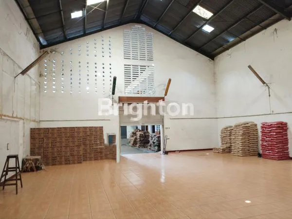 image TOKO DAN GUDANG 662 M2 TENGAH KOTA (6)