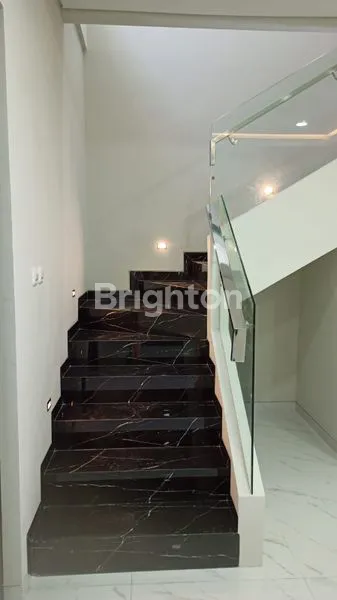 image RUMAH BARU MINIMALIS TAMAN PUSPA RAYA CITRALAND UTAMA (4)