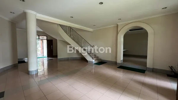 image RUMAH SELANGKAH KE KEDATON GOLF SUVARNA SUTERA (2)