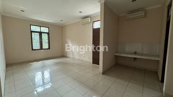 image RUMAH SELANGKAH KE KEDATON GOLF SUVARNA SUTERA (3)