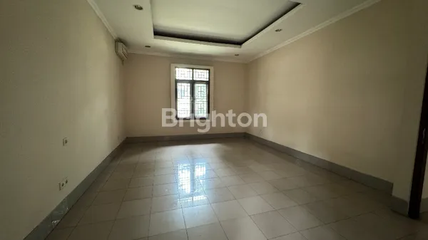 image RUMAH SELANGKAH KE KEDATON GOLF SUVARNA SUTERA (6)