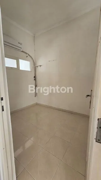 image DIJUAL RUMAH 2 LANTAI DI PERUM RUNGKUT, DEKAT PANDUGO* (8)