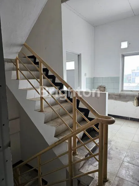 image RUKO STRATEGIS PUSAT BISNIS KOTA (2)