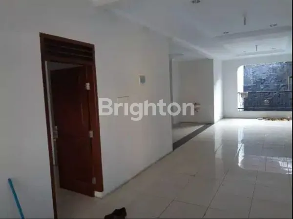 image RUMAH DI JALAN ASEMBARIS TEBET JAKARTA SELATAN  (3)
