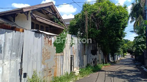 Gambar Property RUMAH TUA ANGGAP HITUNG TANAH DI BINTARO