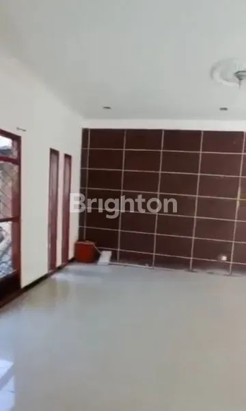 image RUMAH HOOK DAN TERAWAT DI PERUMAHAN PASADENA – LUAS DAN SIAP HUNI (4)