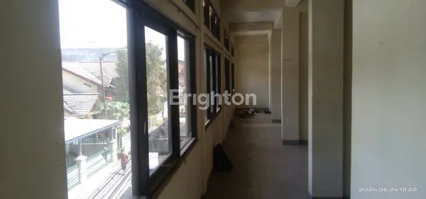 image GEDUNG PERKANTORAN DAN PERTOKOAN (1)