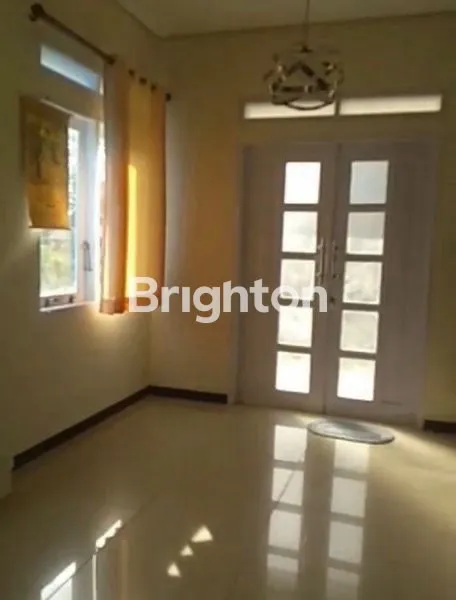 image RUMAH 3 LANTAI PESONA MAHAKAM (2)