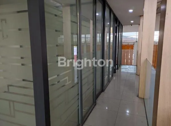 image GEDUNG EKS SHOWROOM DI JALAN SULTAN AGUNG,BEKASI BARAT,JAWA BARAT (4)