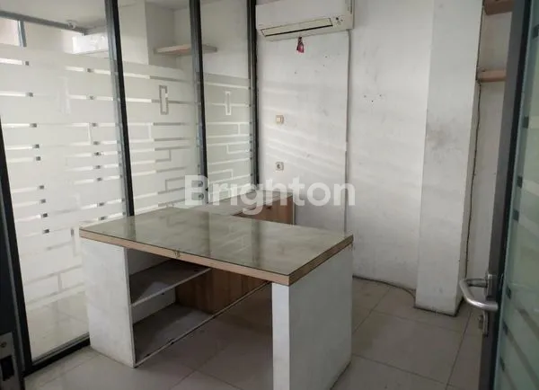 image GEDUNG EKS SHOWROOM DI JALAN SULTAN AGUNG,BEKASI BARAT,JAWA BARAT (6)