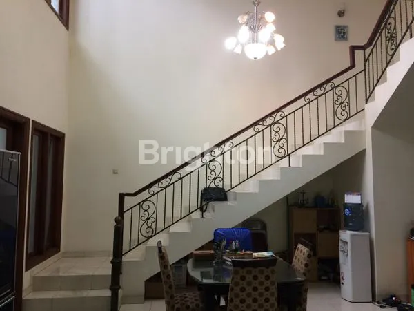 image RUMAH SULTAN AGUNG DEKAT RASUNA SAHID JAKARTA SELATAN-2 LANTAI & SIAP HUNI (2)