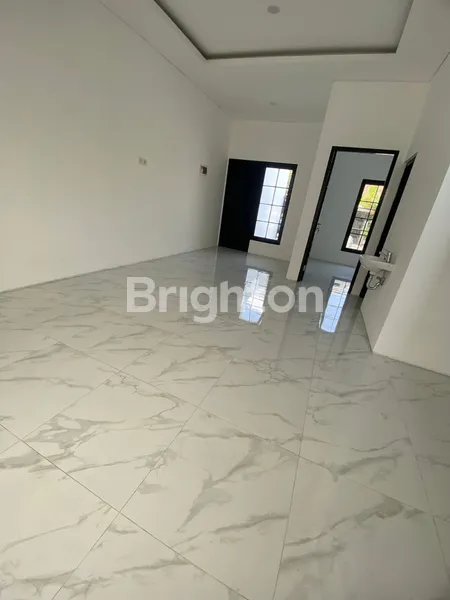 image RUMAH RUNGKUT ASRI NEW MINIMALIS ROW LEBAR (4)