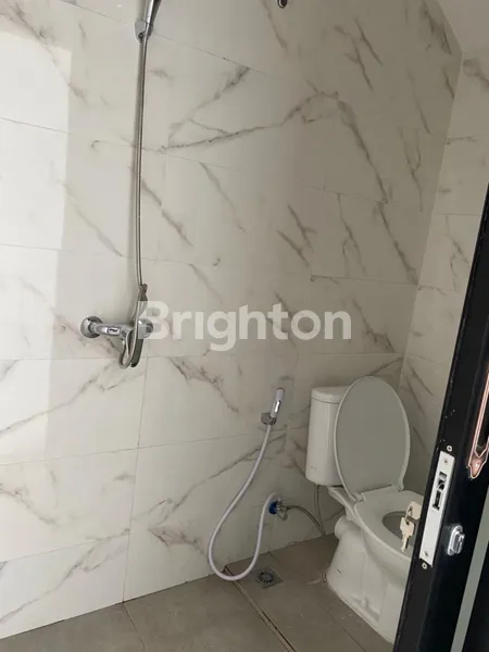 image RUMAH RUNGKUT ASRI NEW MINIMALIS ROW LEBAR (8)