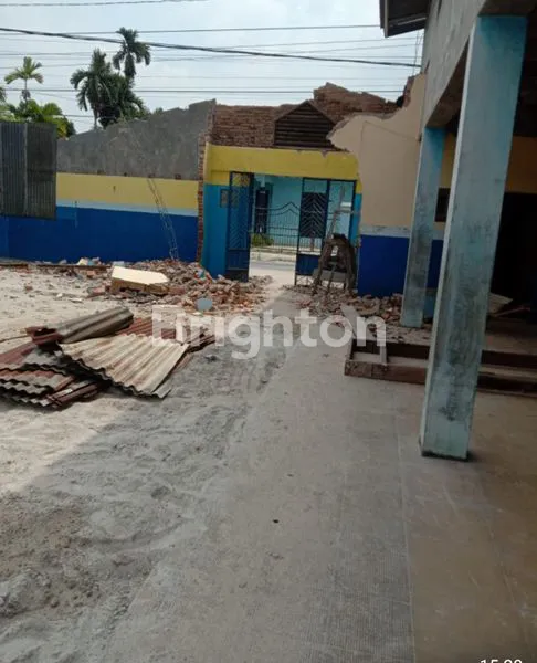 image GEDUNG SEKOLAH  BEKAS  TK DI  TEMBUNG (2)