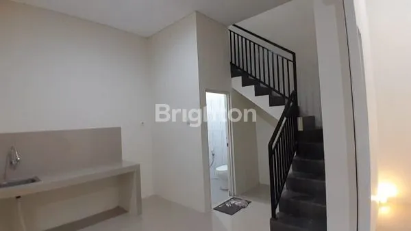 image RUMAH CANTIK EAGLE HILLS DI SEMARANG SELATAN (2)