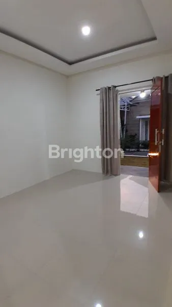 image RUMAH CANTIK EAGLE HILLS DI SEMARANG SELATAN (3)