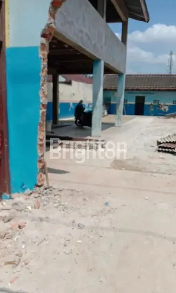 image GEDUNG SEKOLAH  BEKAS  TK DI  TEMBUNG (5)