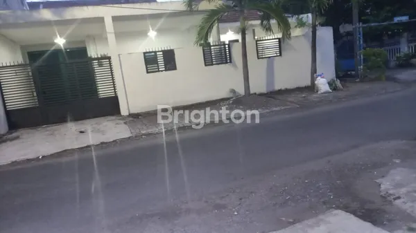 image RUMAH DI JL NGAGEL MADYA (2)