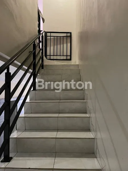 image DIJUAL RUMAH DI PERUMAHAN PALMASERA CENGKARENG  (3)