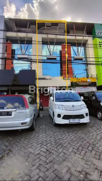RUKO 3 LANTAI DI SEMARANG ATAS