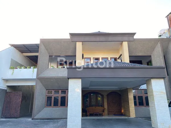 image DIJUAL RUMAH MEWAH AREA KOMERSIAL DARMO SURABAYA (1)