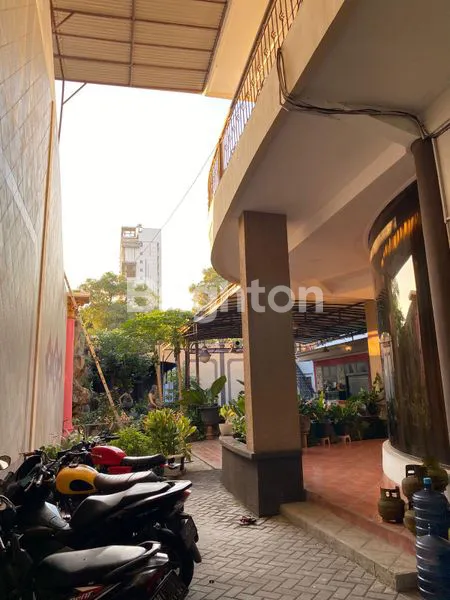 image DIJUAL RUMAH MEWAH AREA KOMERSIAL DARMO SURABAYA (2)