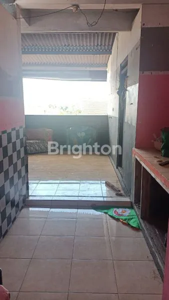 image RUMAH 3 TINGKAT HARGA BAGUS BOS CUMA DI DOKO KABUPATEN KEDIRI (4)