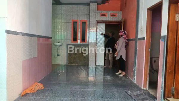 image RUMAH 3 TINGKAT HARGA BAGUS BOS CUMA DI DOKO KABUPATEN KEDIRI (1)