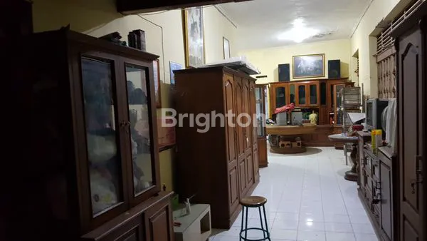 image RUMAH PINGGIR JALAN 2 LANTAI 341 M2 MADIUN (7)