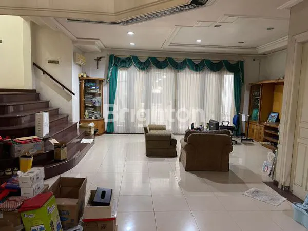 image RUMAH DI BABATAN MUKTI, 10MNT KE : UNESA, PTC, PAKUWON MALL, SUPERMALL, SMA PETRA 1, NASIONAL HOSPITAL, SURABAYA (3)