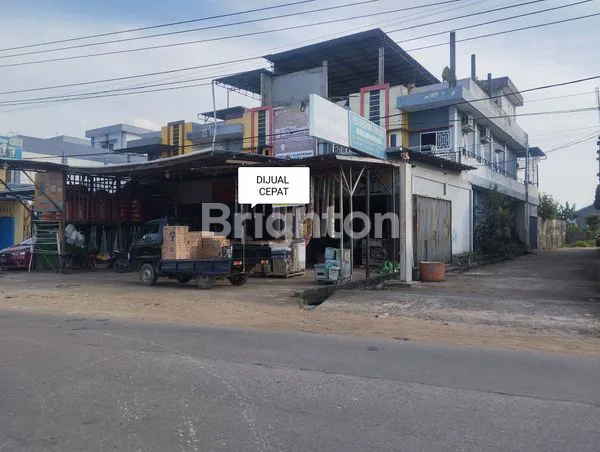 image RUKO 3 UNIT GANDENG LOKASI STRATEGIS COCOK UNTUK USAHA SUPERMARKET, SHOWROOM, KLINIK DI DESA KAPUR KUBU RAYA (2)