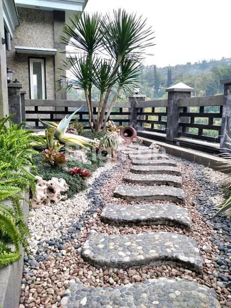 image VILLA MEGAH MENAWAN HARGA SPESIAL (1)