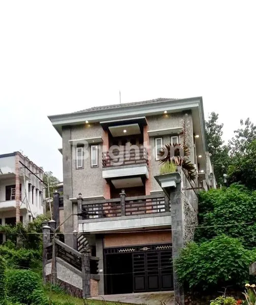 image VILLA MEGAH MENAWAN HARGA SPESIAL (8)