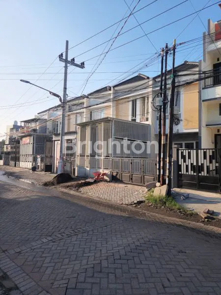 image RUMAH DI TAMBAK MEDOKAN AYU SURABAYA TIMUR (1)