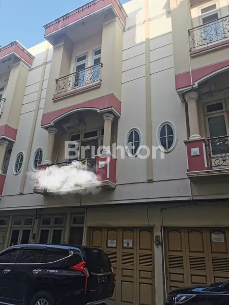 image TOWNHOUSE JL. R. SUKAMTO DEPAN NOVOTEL (1)