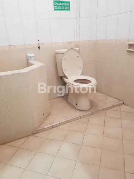 image RUKO SIAP PAKAI TENGAH KOTA JALAN UTAMA (5)